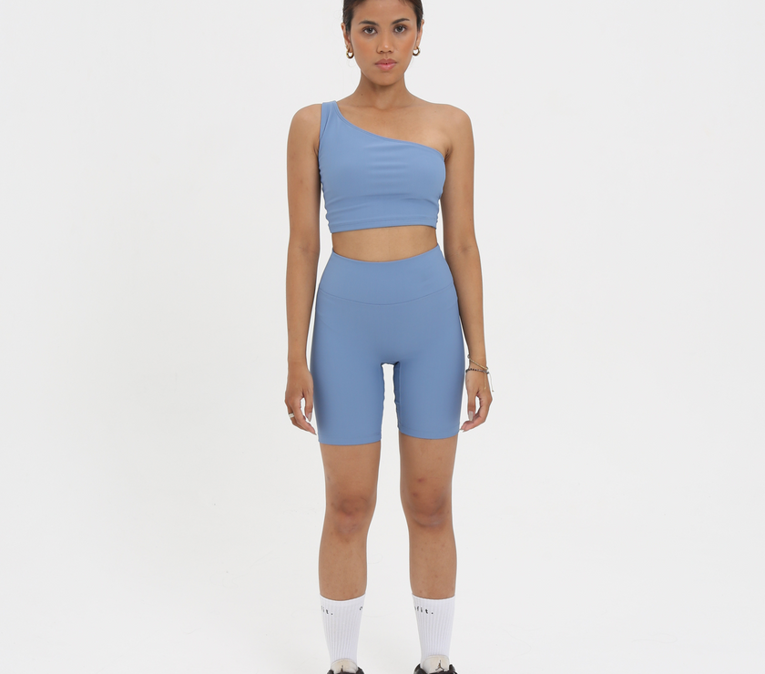 Short Bella