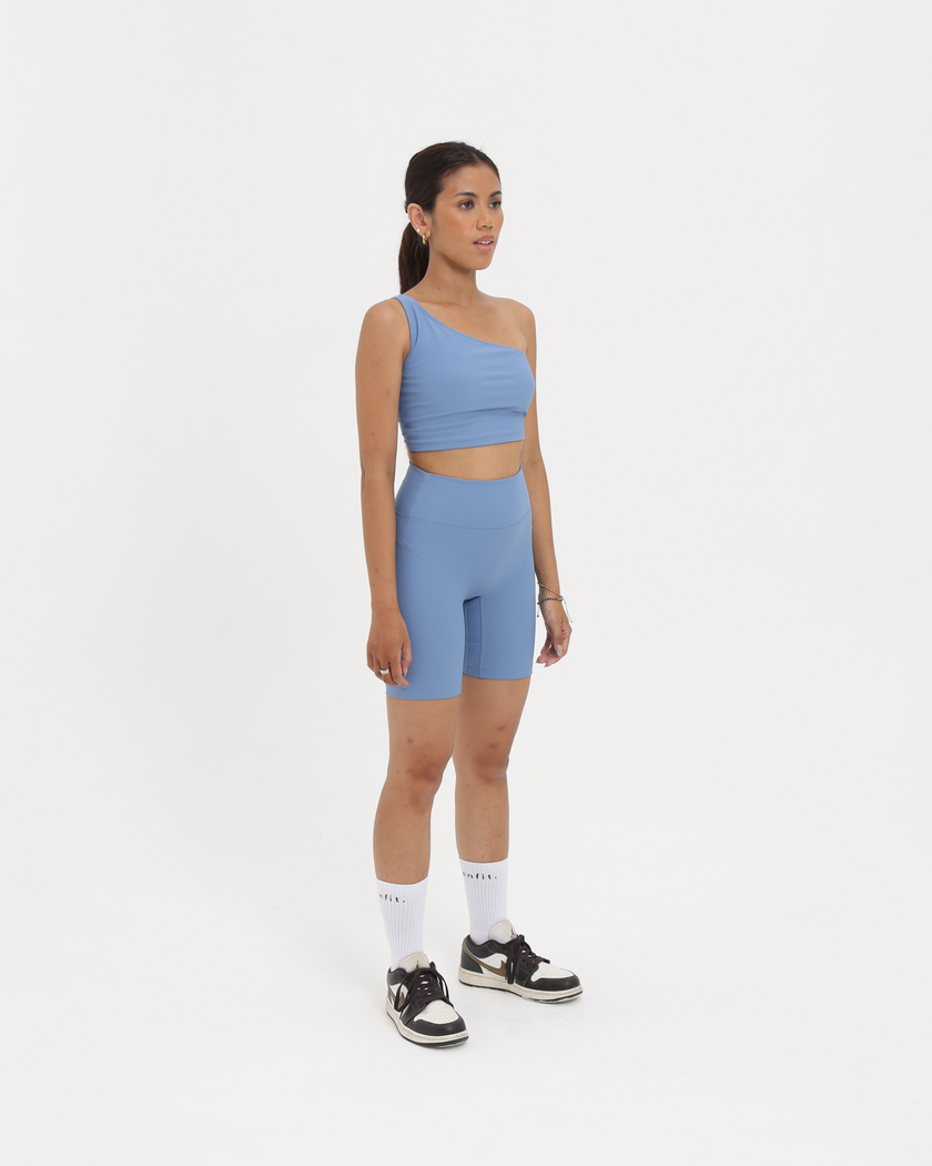 Short Bella