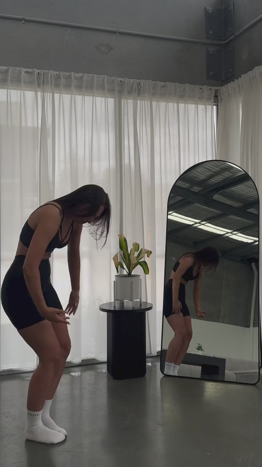 Short Bella